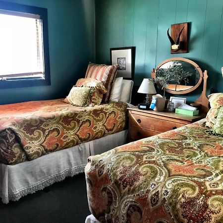 Historic Skagway Inn Экстерьер фото